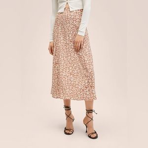 NWOT MANGO FLOWY PRINTED SKIRT Size L